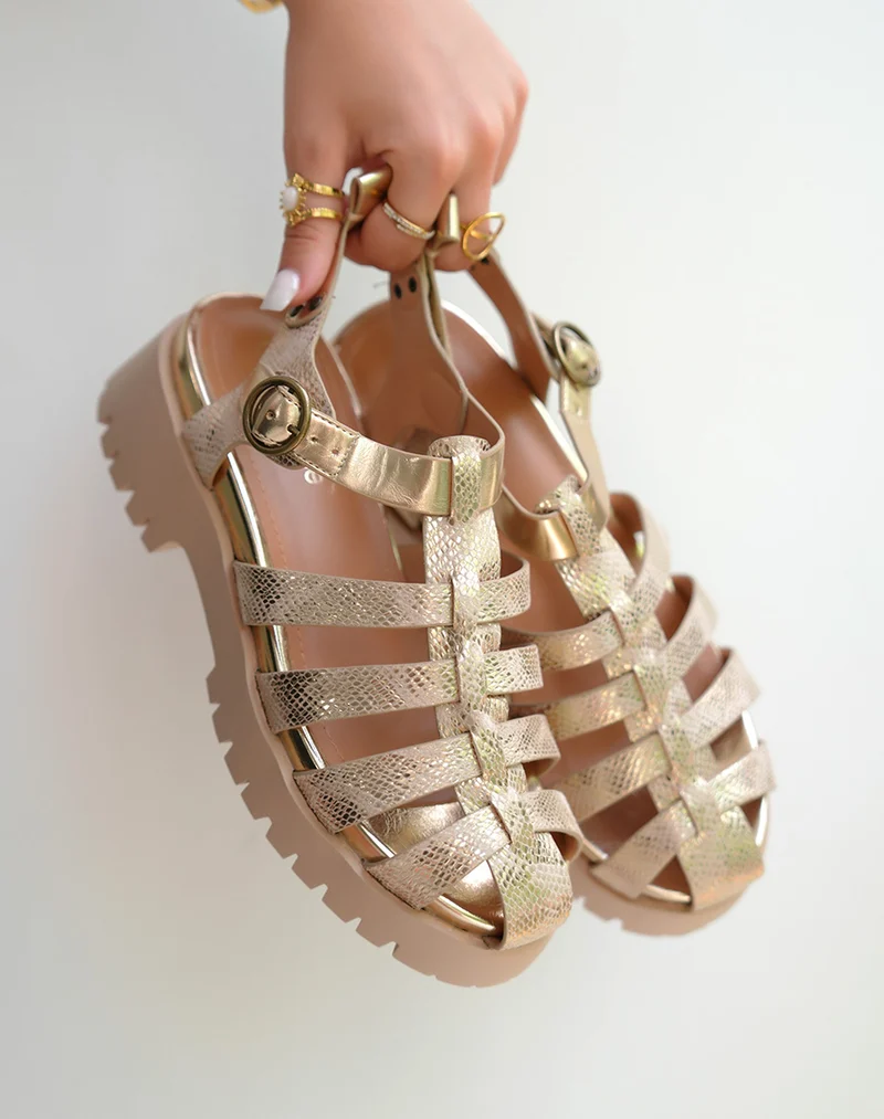 Sandales dorées à multiples brides effet snake