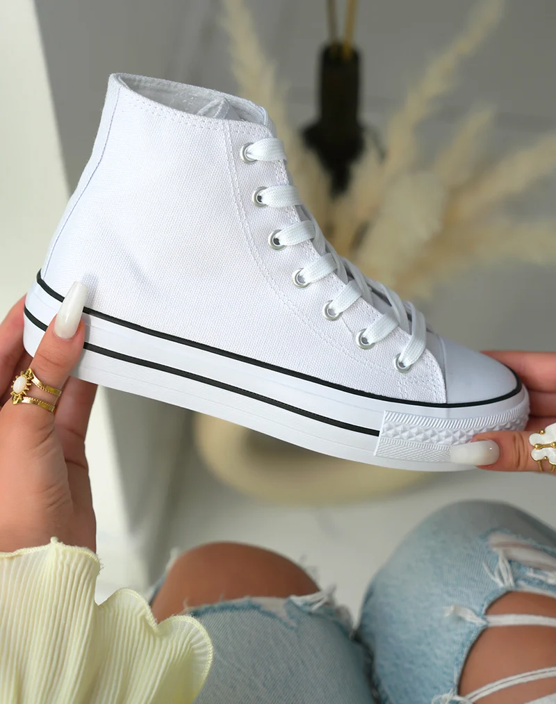 Baskets blanches en toile montantes