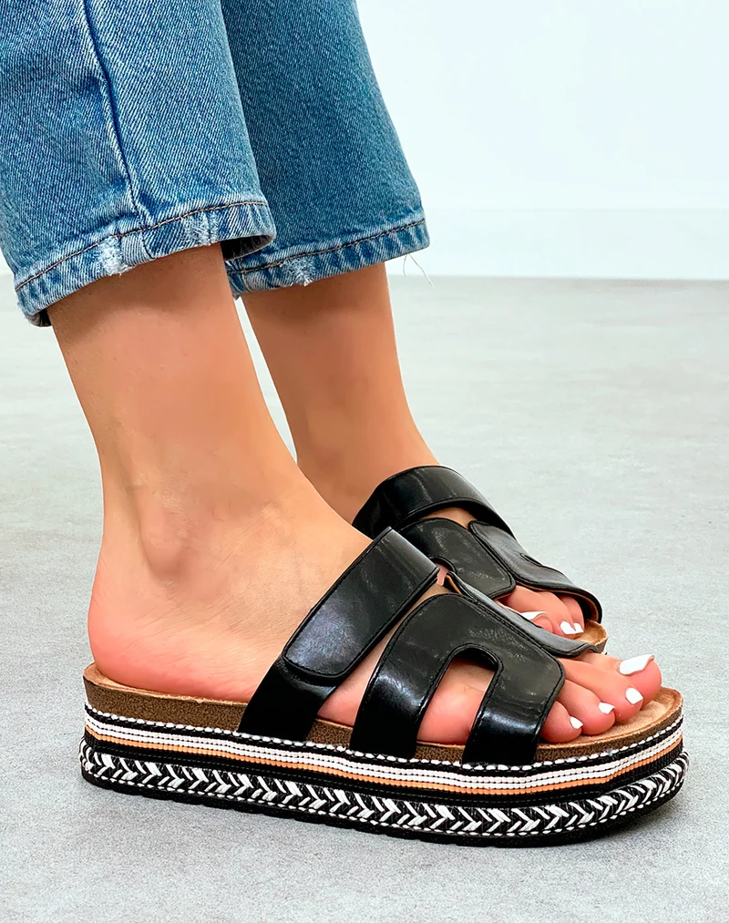 Sandales Mules Noires à Plateforme avec Motif Aztèque – Confort Ethnique Chic