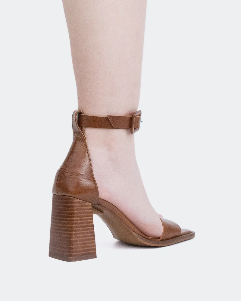 Vertigo Tan Leather