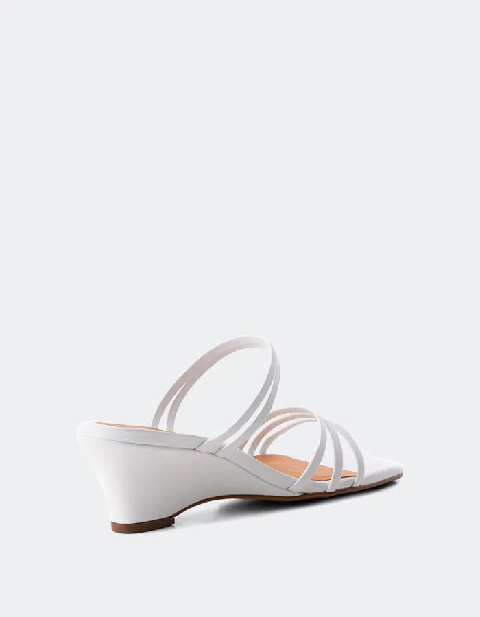 Muelle White Leather