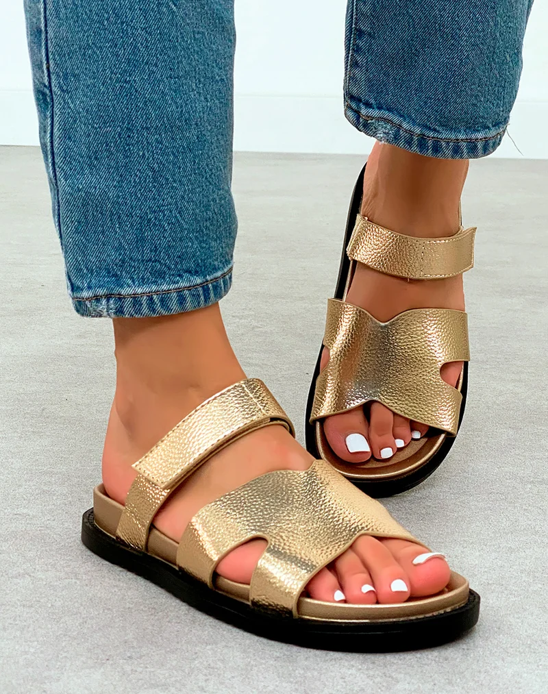 Mules Dorées Grainées avec Bride Scratch – Glamour Confortable au Quotidien