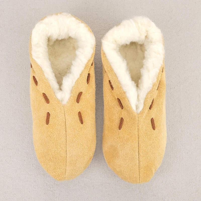 Chaussons en cuir fourrés