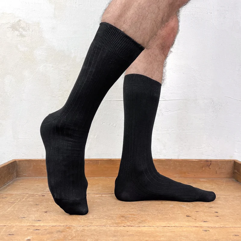 Chaussettes noires en fil d'Ecosse