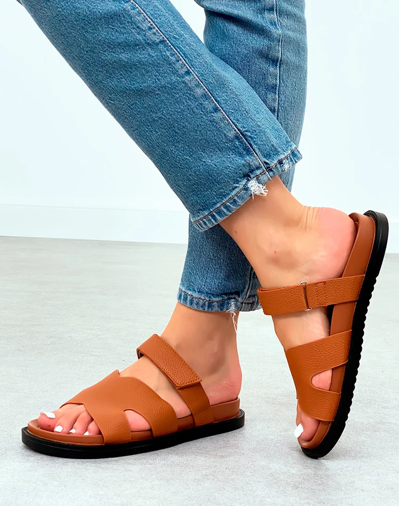 Mules Camel Grainées avec Bride Scratch – Glamour et Confortable