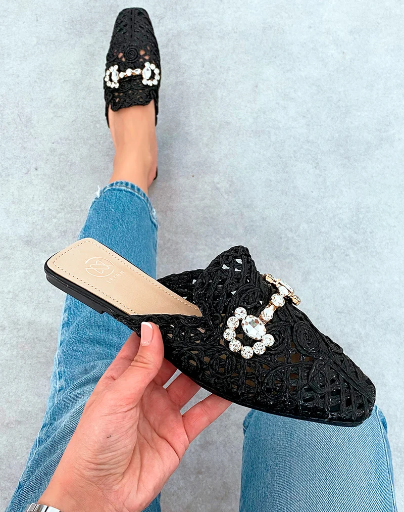 Mules Plates Femme Noires en Corde avec Détails Bijoux – Charme Artisanal