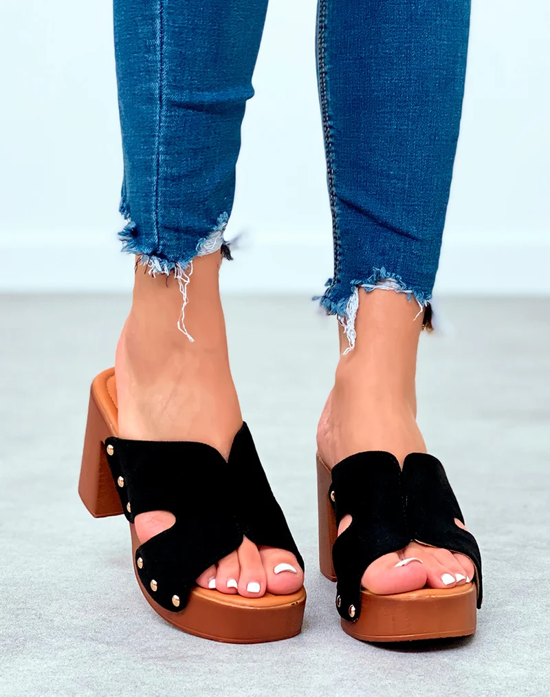 Mules sabots noirs en suédine à talons carrés et à détails dorés pour femme