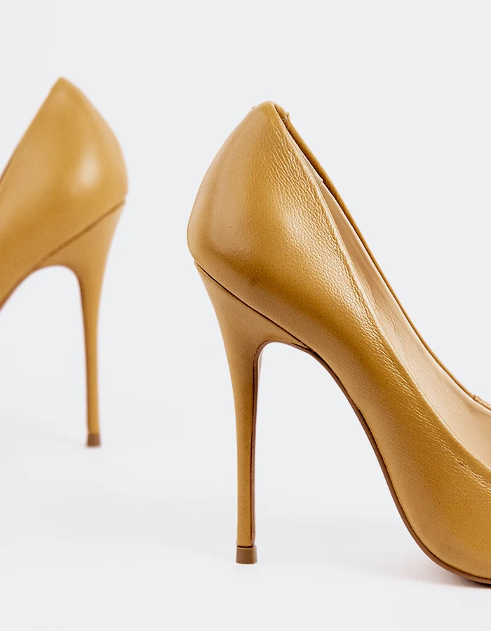 Teeva Camel Leather