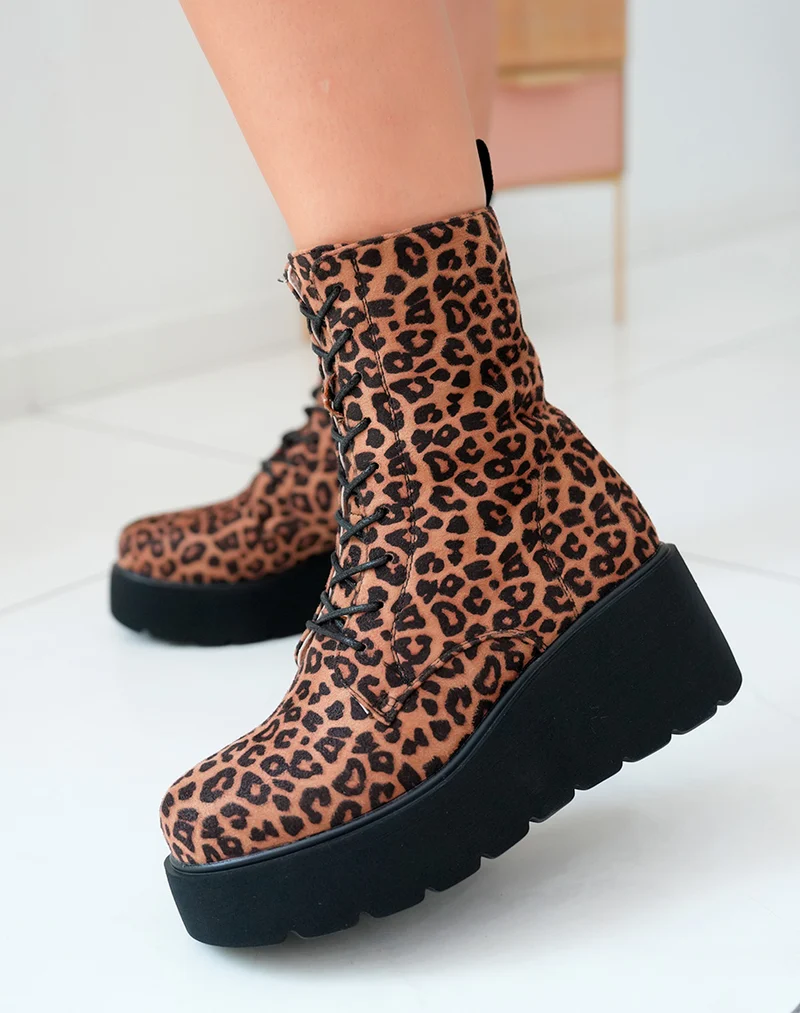 Bottines Femme Montantes en Suédine à Motif Léopard avec Talon Épais