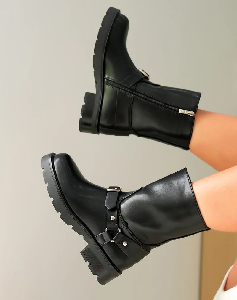 Bottines Noires avec Détails Argentés pour Femme