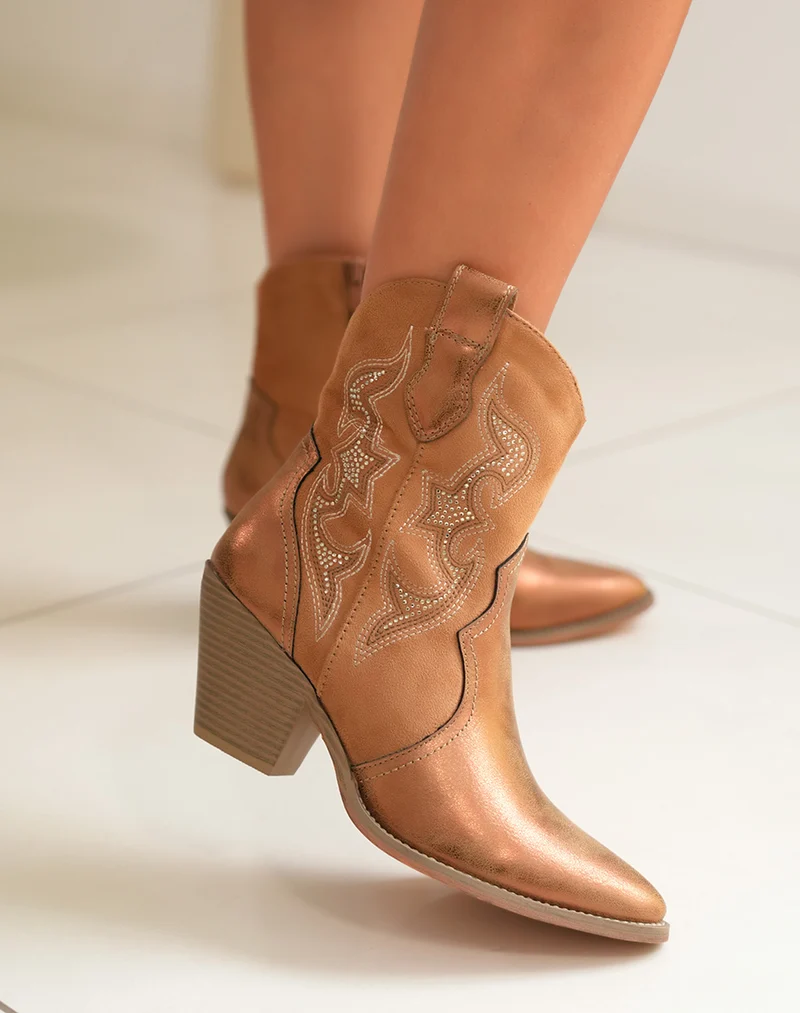 Santiags femme camel en suédine avec effet métallisé et strass talon biseauté