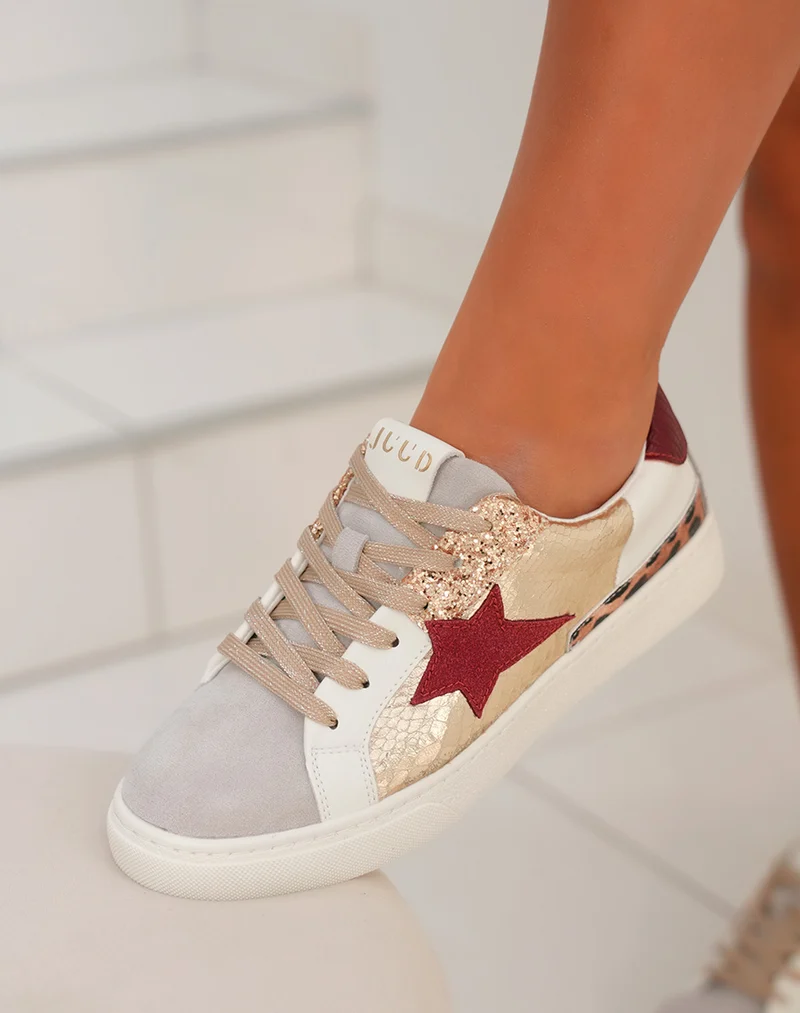 Basket femme blanche et dorée chic avec étoile bordeaux