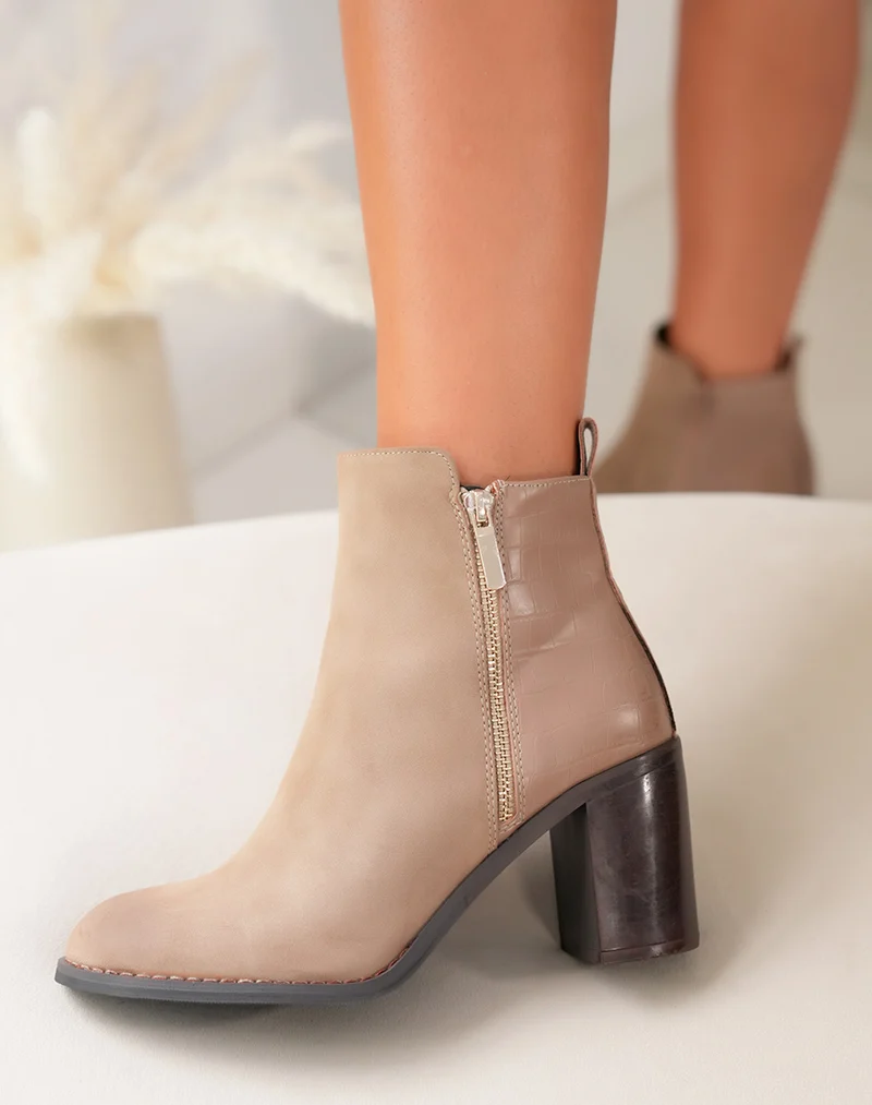Bottines Beiges Bi-Matière : Le Compromis Parfait entre Style et Confort