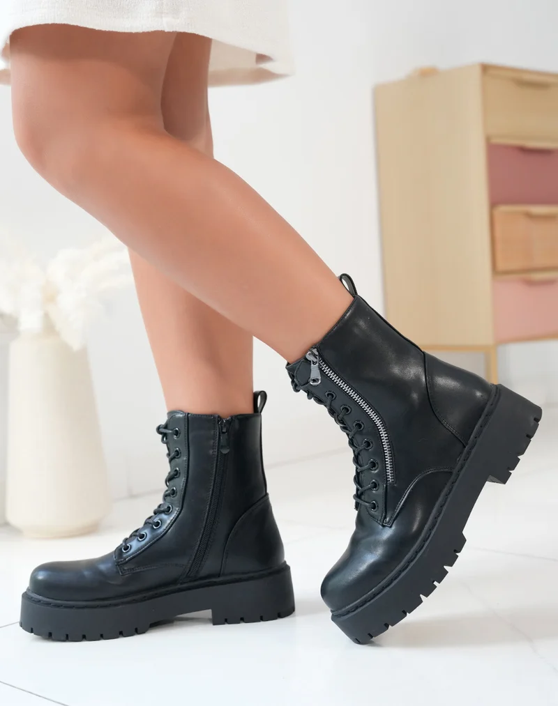 Bottines Femme En Similicuir Noires Montantes ? Lacet