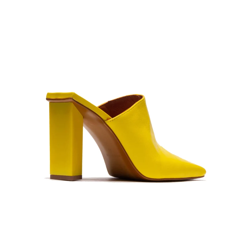Loutro Yellow Leather