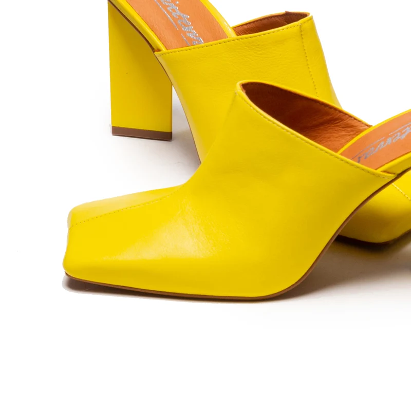 Loutro Yellow Leather