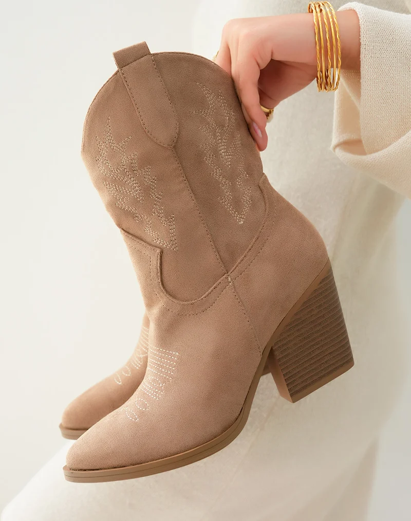 Bottes Santiags Femme en Suédine Taupe avec Détails Couture