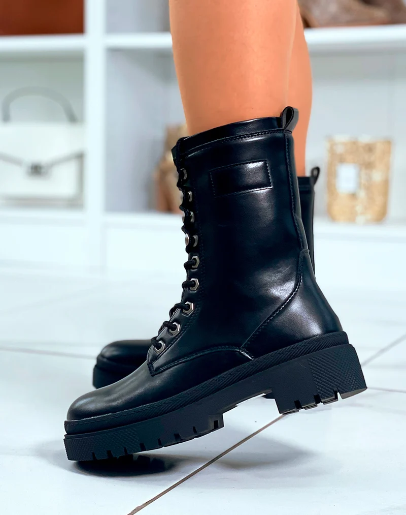 BOTTINES MONTANTES NOIRES LISSE ? LACETS AVEC SEMELLE CRANT?E