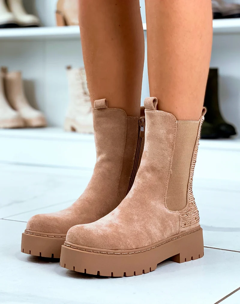 Bottines Style Chelsea Beiges avec Éclat Pailleté – Incontournables du Dressing Féminin