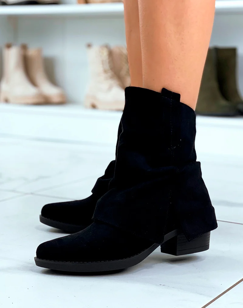Bottines Santiags Noires : L'Élégance Western en Suédine