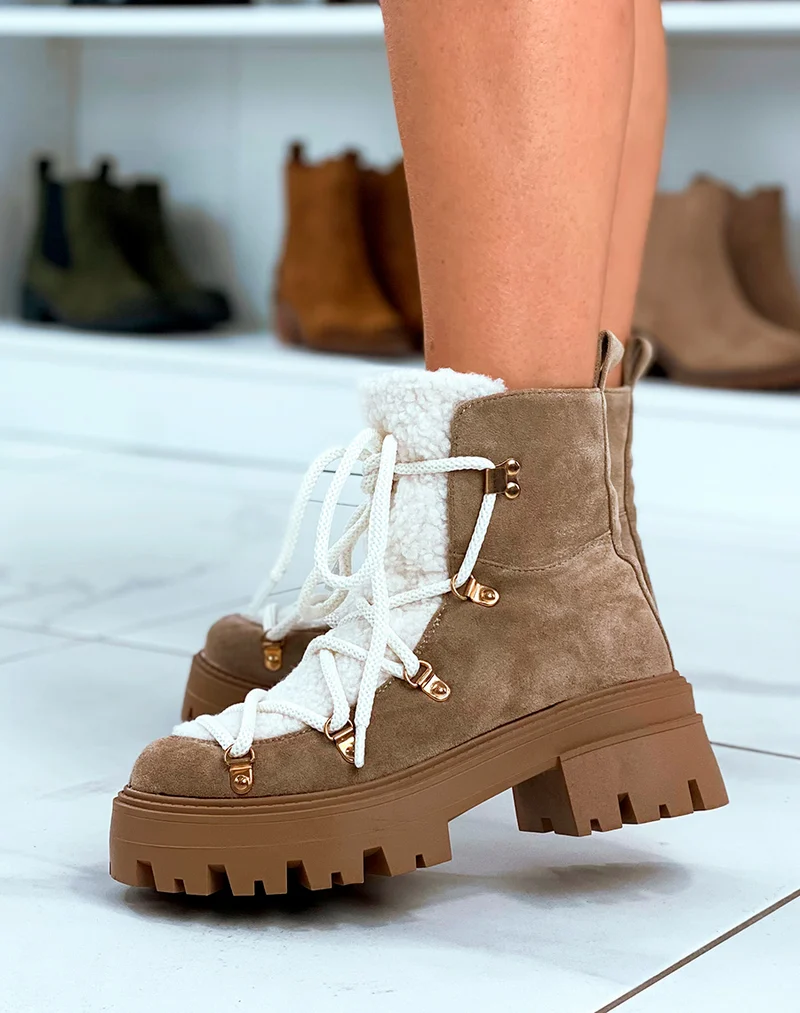 Bottines Beige à Lacets avec Détail Molletonné : Douceur et Caractère