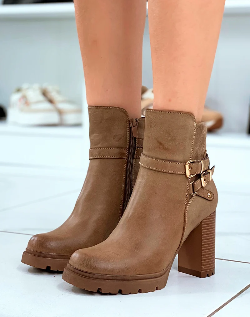 Bottines Kaki Bi-Matière : Élégance Naturelle avec une Finition Argentée