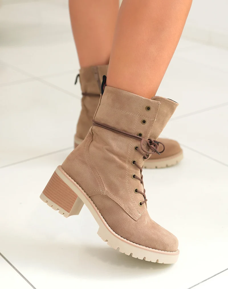 Bottines femme kaki montantes : suédine à l'honneur