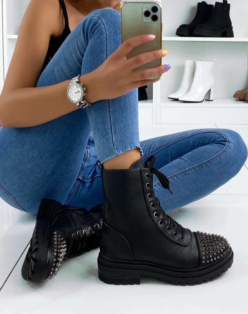 Bottines noires à clous anthracite
