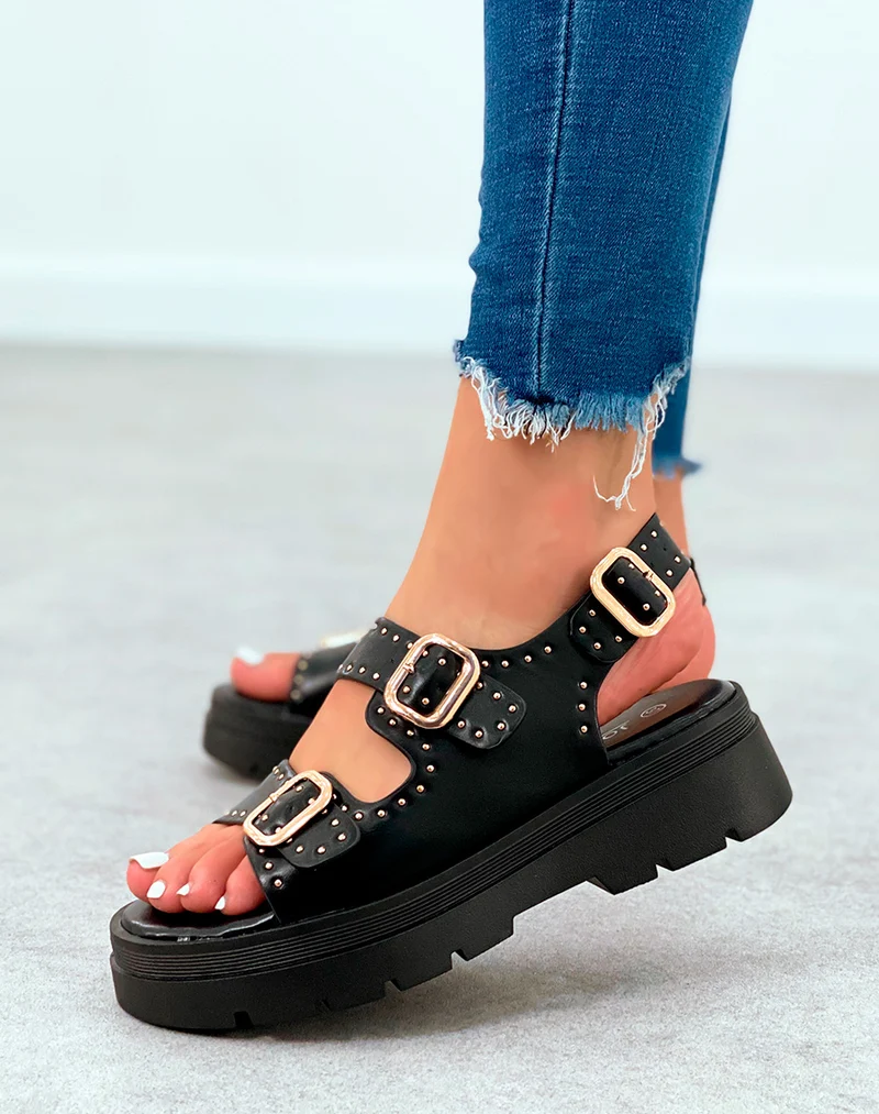 Sandales noires cloutées à multiples lanières et à la boucle réglable
