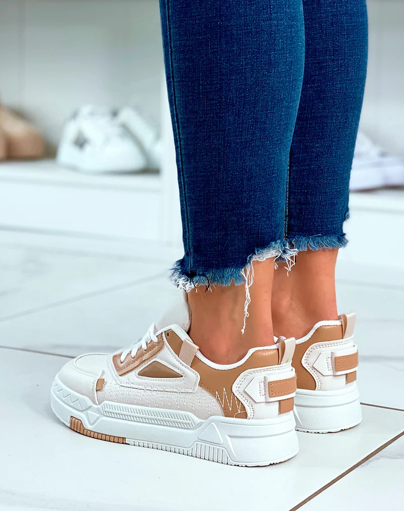 Baskets beige à lacets avec détail pour femme