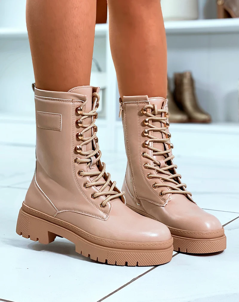 BOTTINES MONTANTES BEIGE ? LACETS AVEC SEMELLE CRANT?E