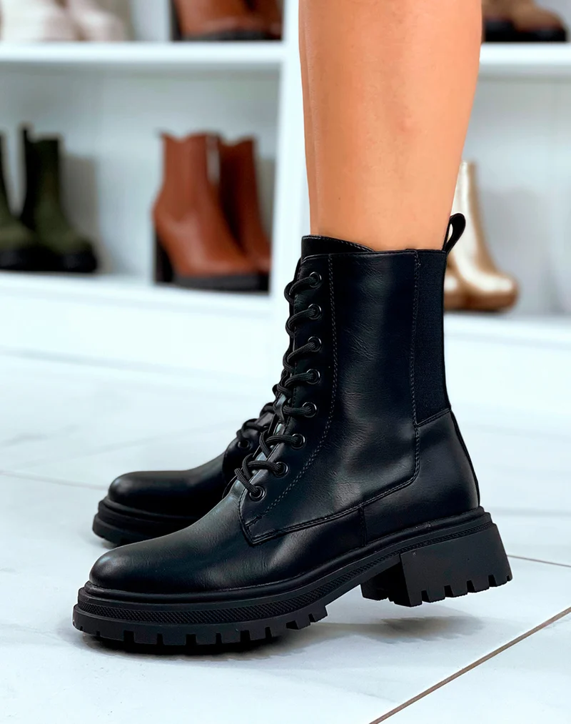 BOTTINES NOIRES GLAMOUR ? LACETS