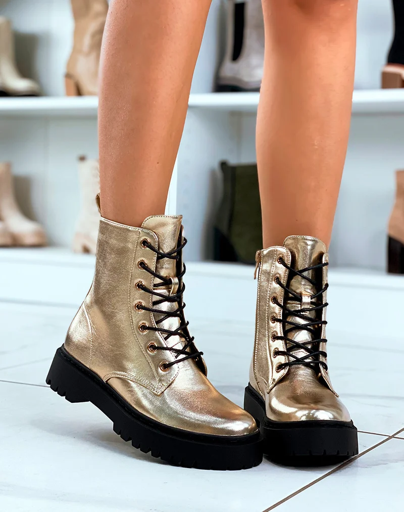 Bottines Éclat Doré à Lacets et Semelle Crantée pour Femme