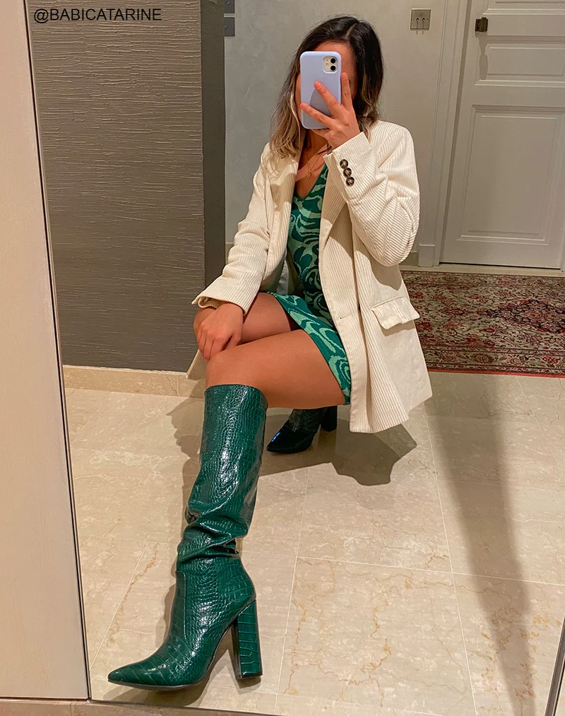 Bottes vertes pointues effet croco à talon