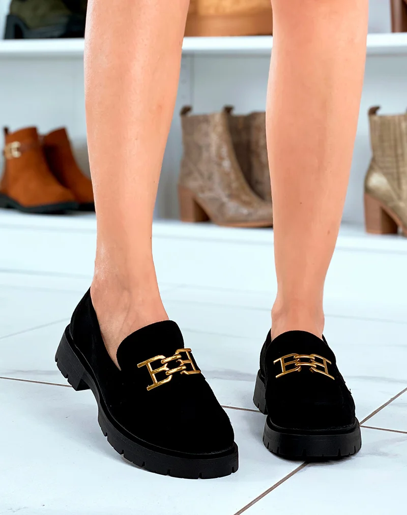 Mocassins en suédine noire pour femme avec ornement doré