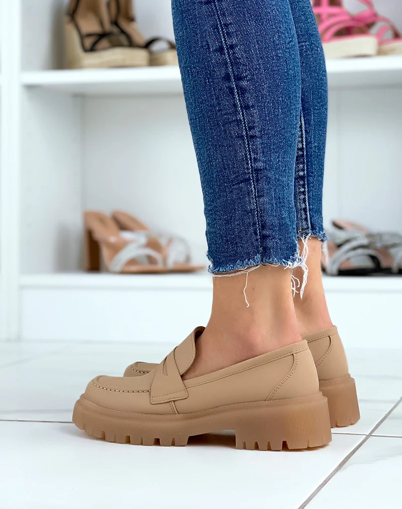 Mocassins beige foncé mattes
