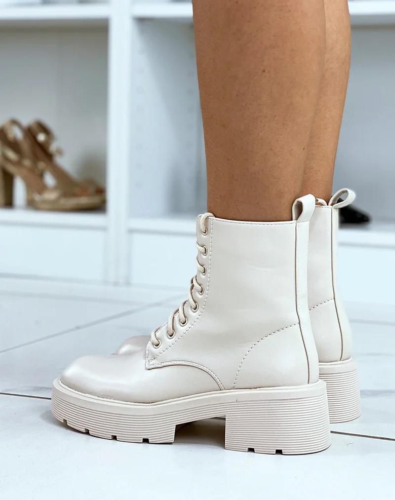 Bottines beiges à grosse plateforme