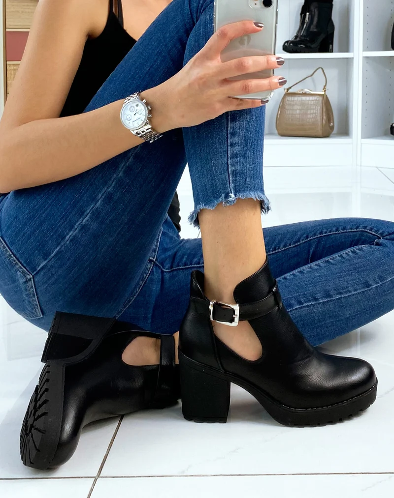 Bottines noires ajourée