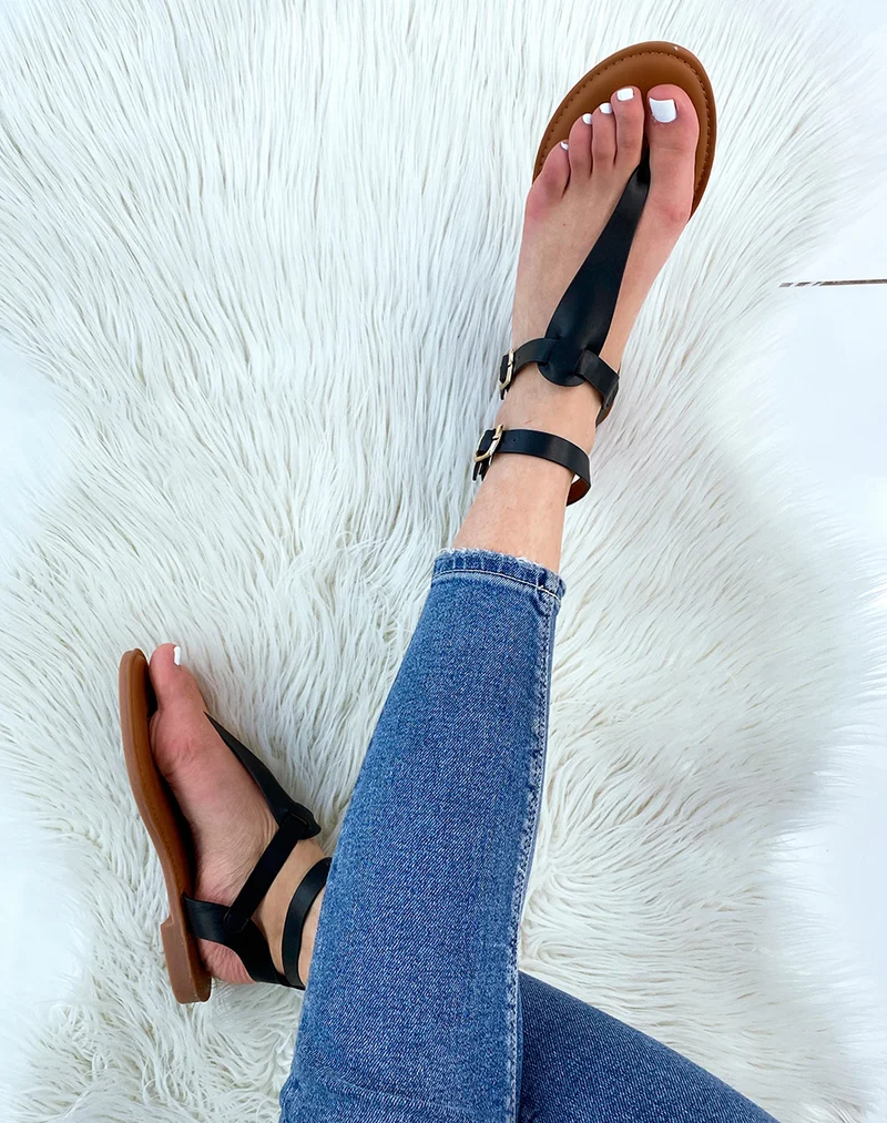 Nu-pieds noirs à double brides
