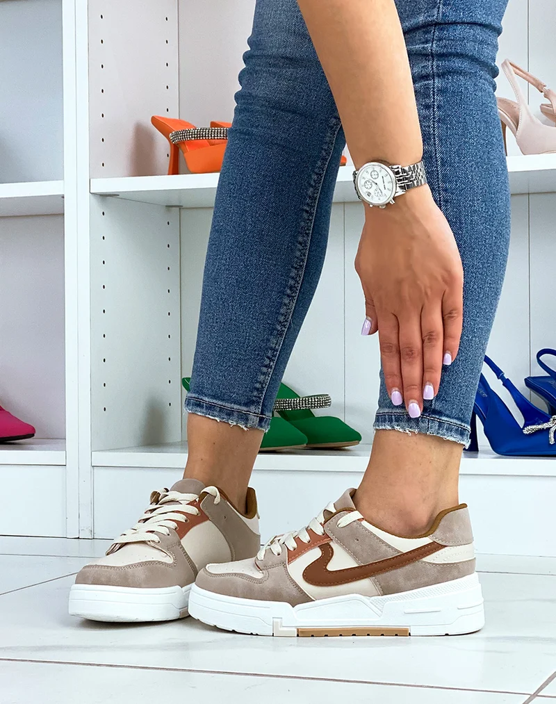 Baskets beiges à détails marrons et nudes