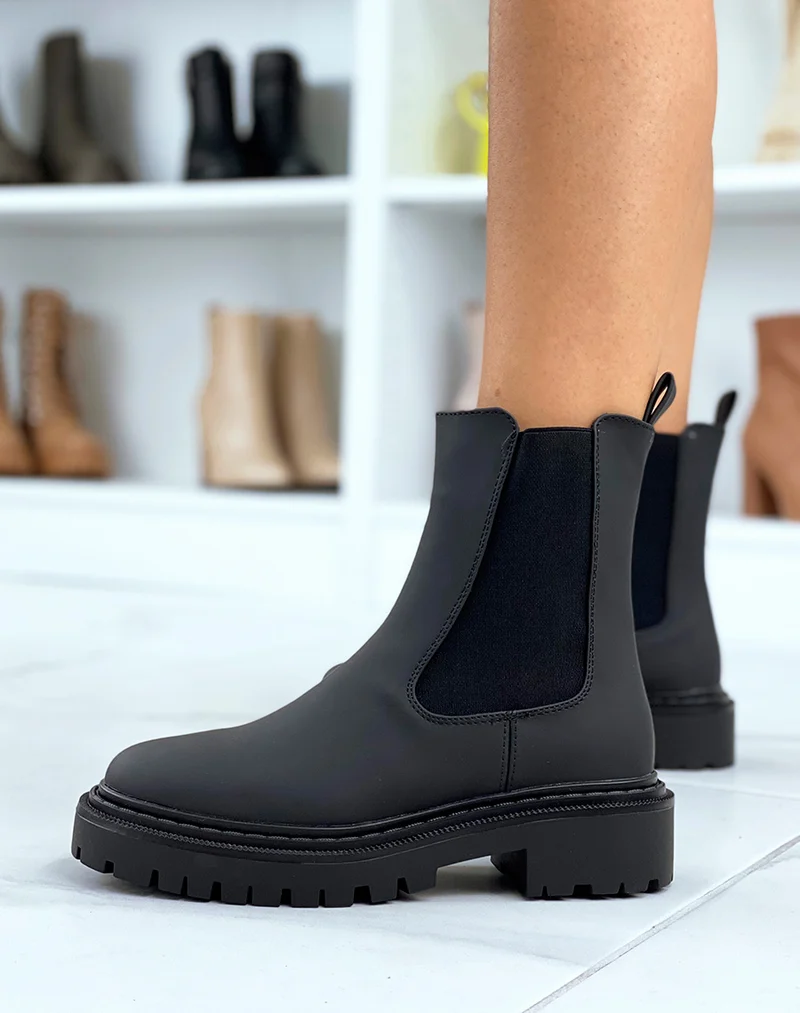Bottines noires style chelsea à bout carré