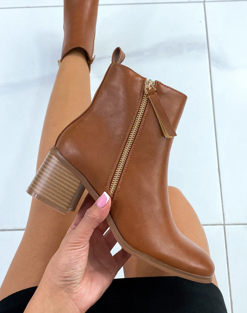 Bottines camel à zip doré et petit talon