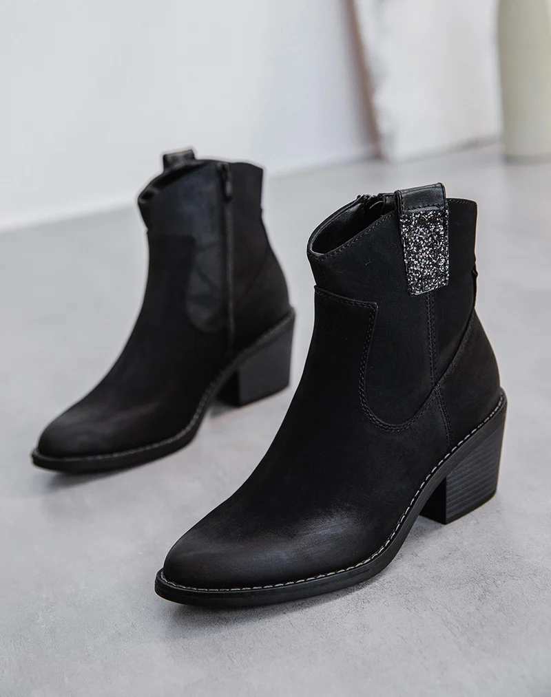 Santiags noires à talon et détail à paillettes