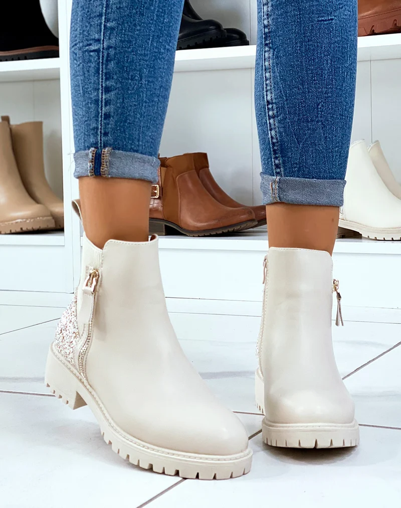 Bottines basses beiges à détails pailletés