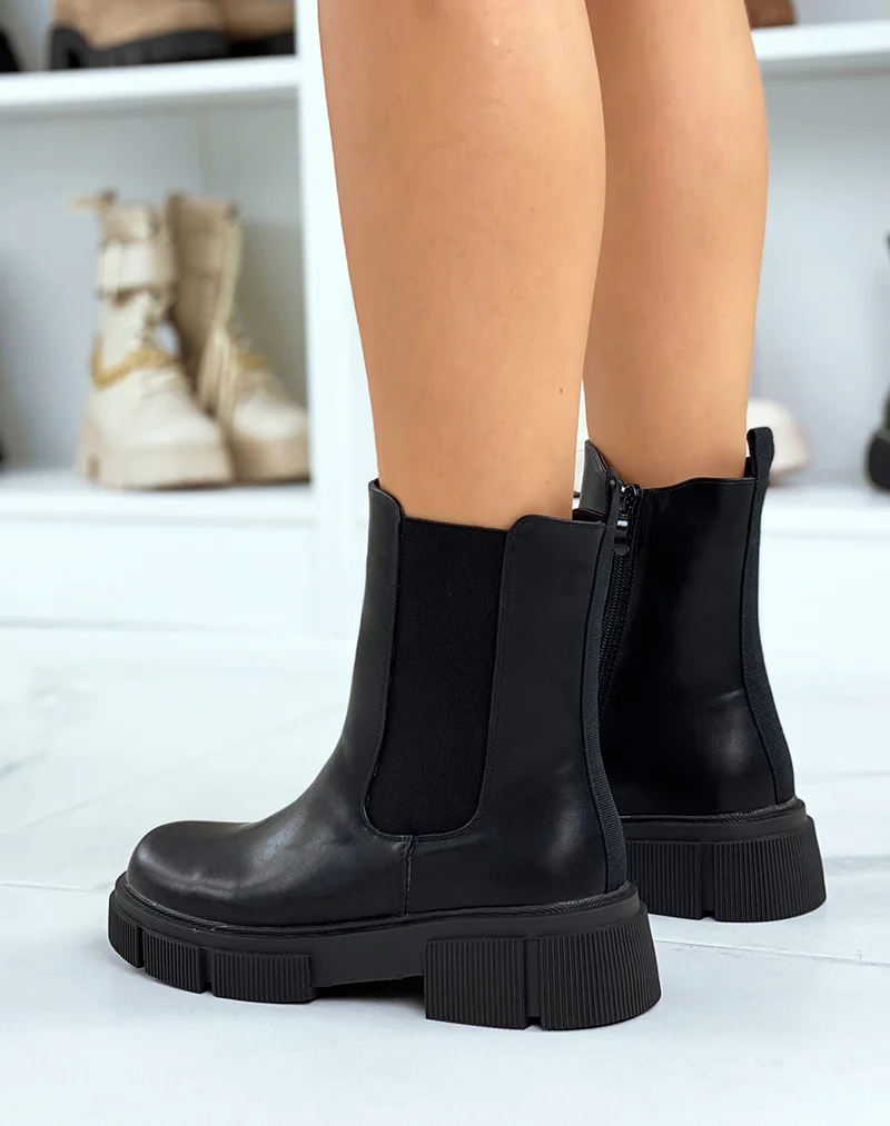 Chelsea boots noires montantes à semelle crantée