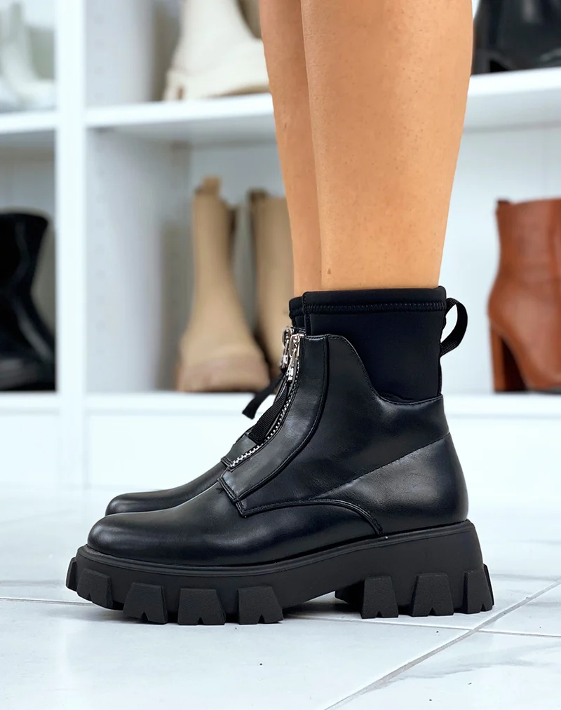 Bottines noires à semelle épaisse crantée