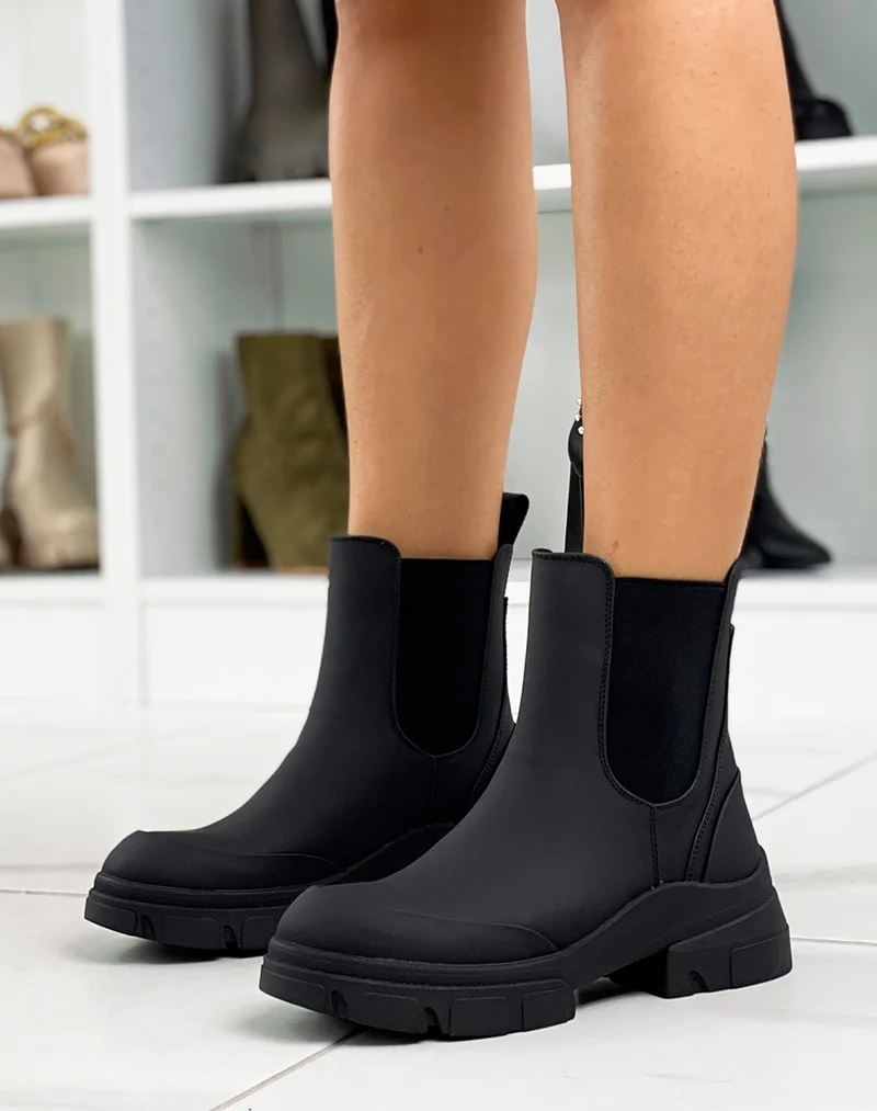Bottines gommées noires style chelsea