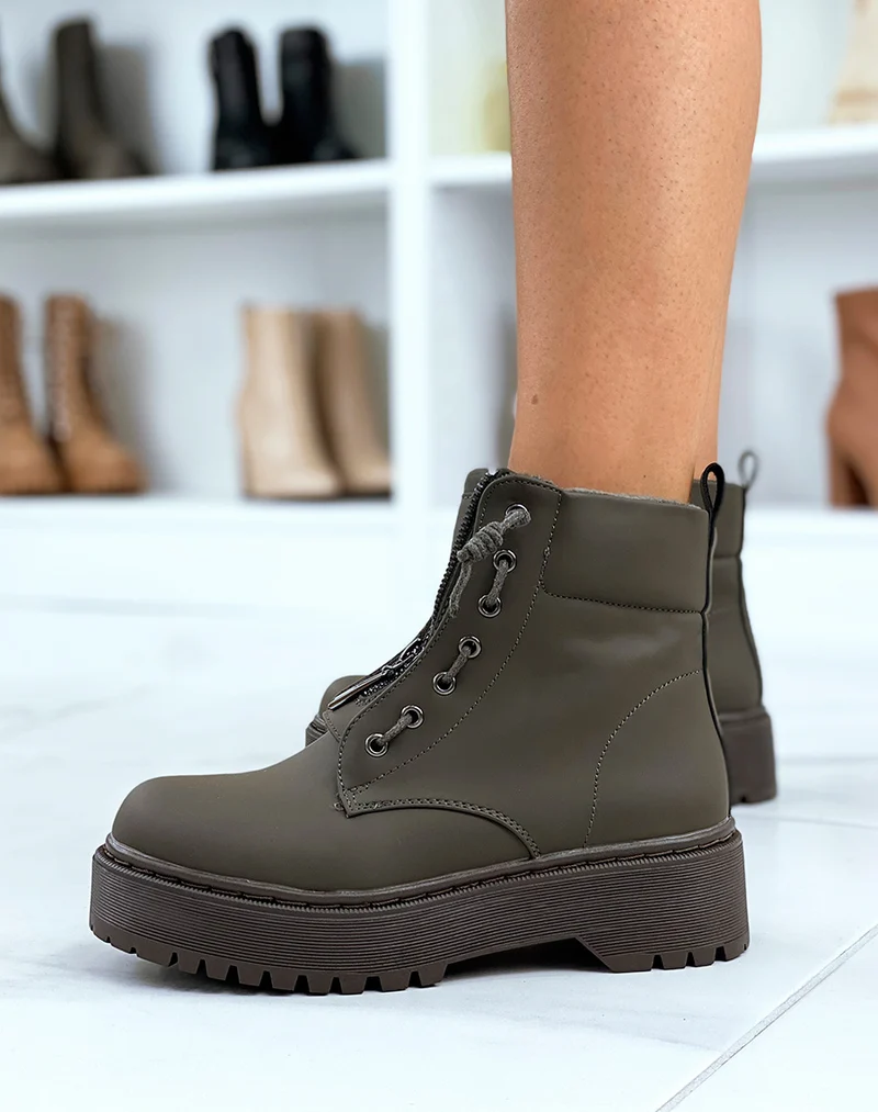 Bottines basses kaki gommées molletonnées