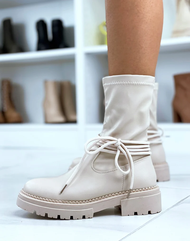 Bottines beiges à lacets