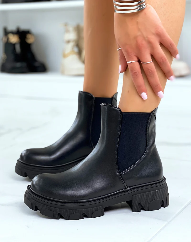 Bottines noires inspiration chelsea à semelle talonnée et crantée